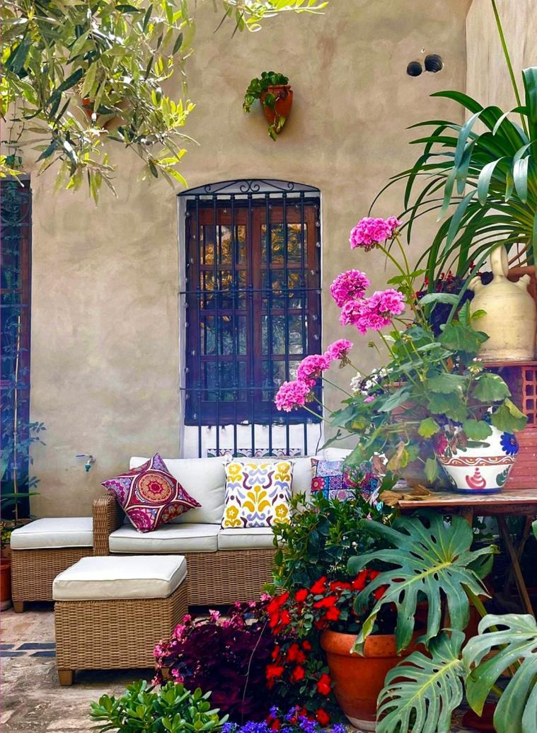 Oliva Courtyard Guesthouse Εξωτερικό φωτογραφία