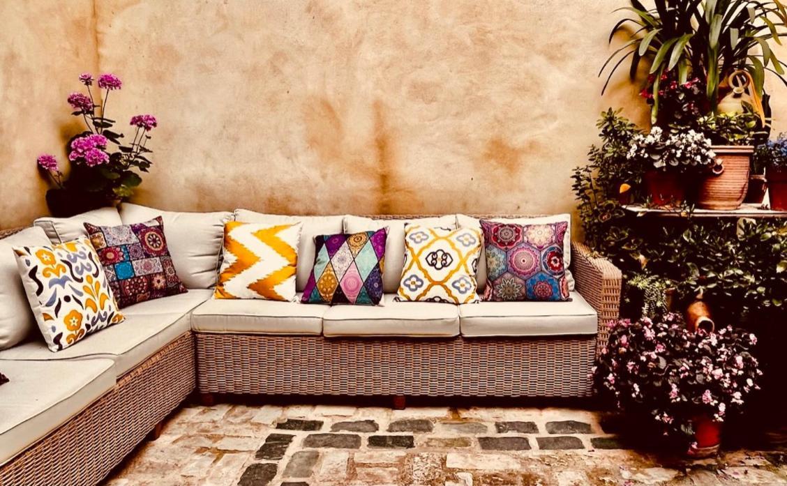 Oliva Courtyard Guesthouse Εξωτερικό φωτογραφία